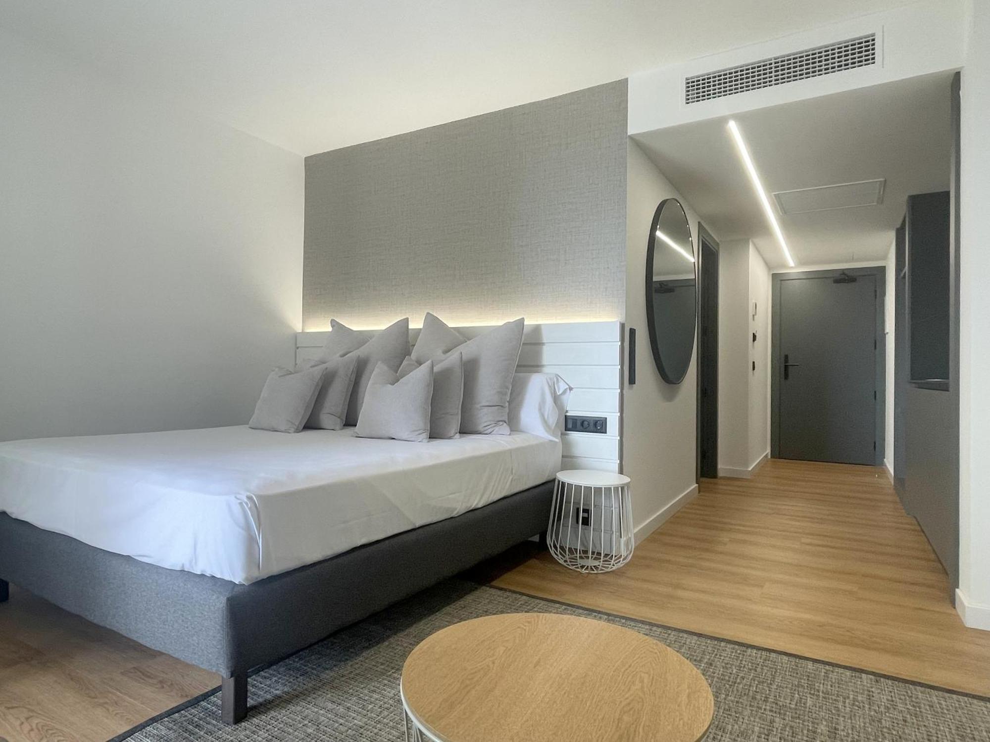 Rentalmar Suites Salou Families Only Rom bilde
