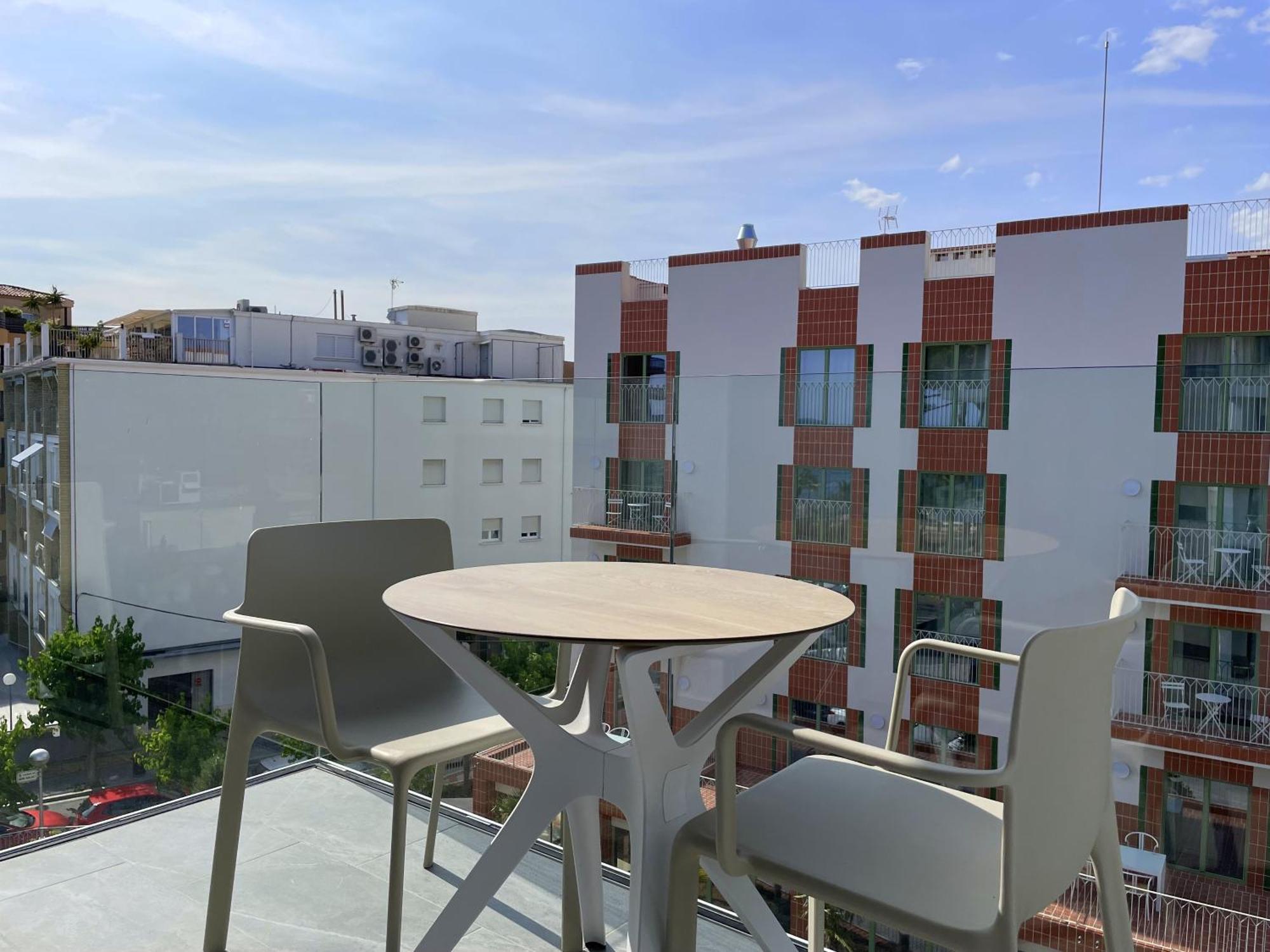 Rentalmar Suites Salou Families Only Rom bilde
